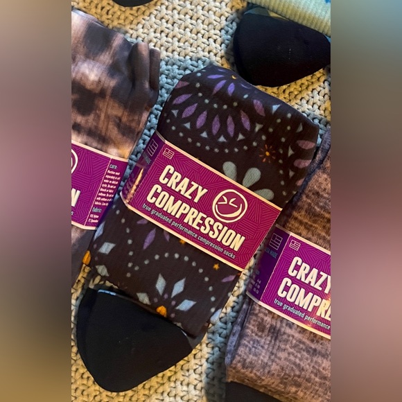 Compression Socks Set by ‘Crazy Compression’—4 pack - Picture 6 of 6